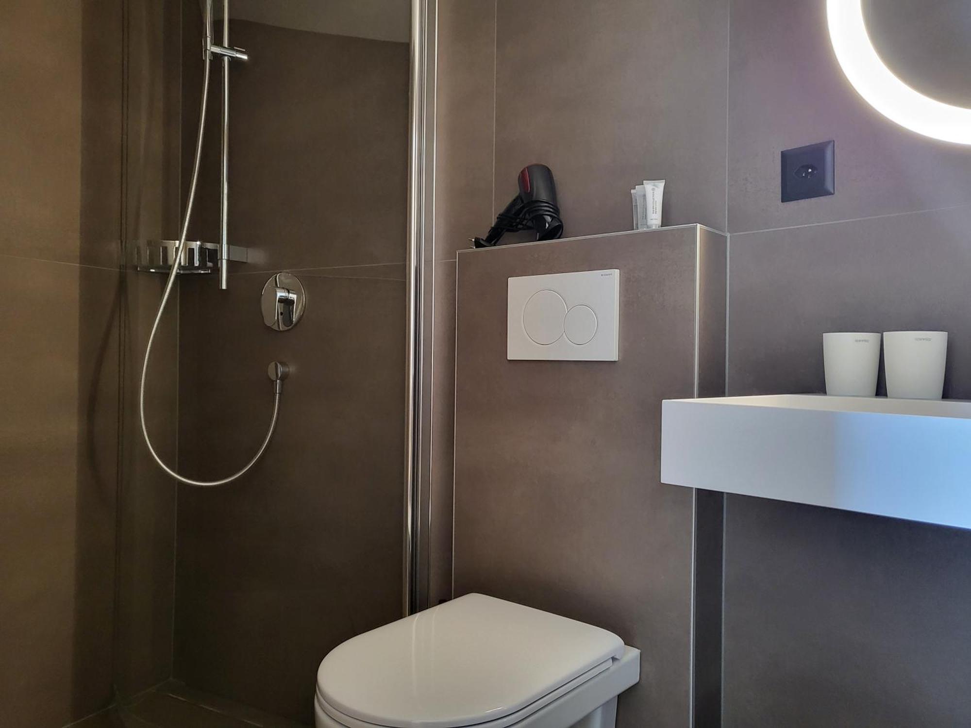 Kapitel 7 Boutique-Hotel Raron Екстер'єр фото